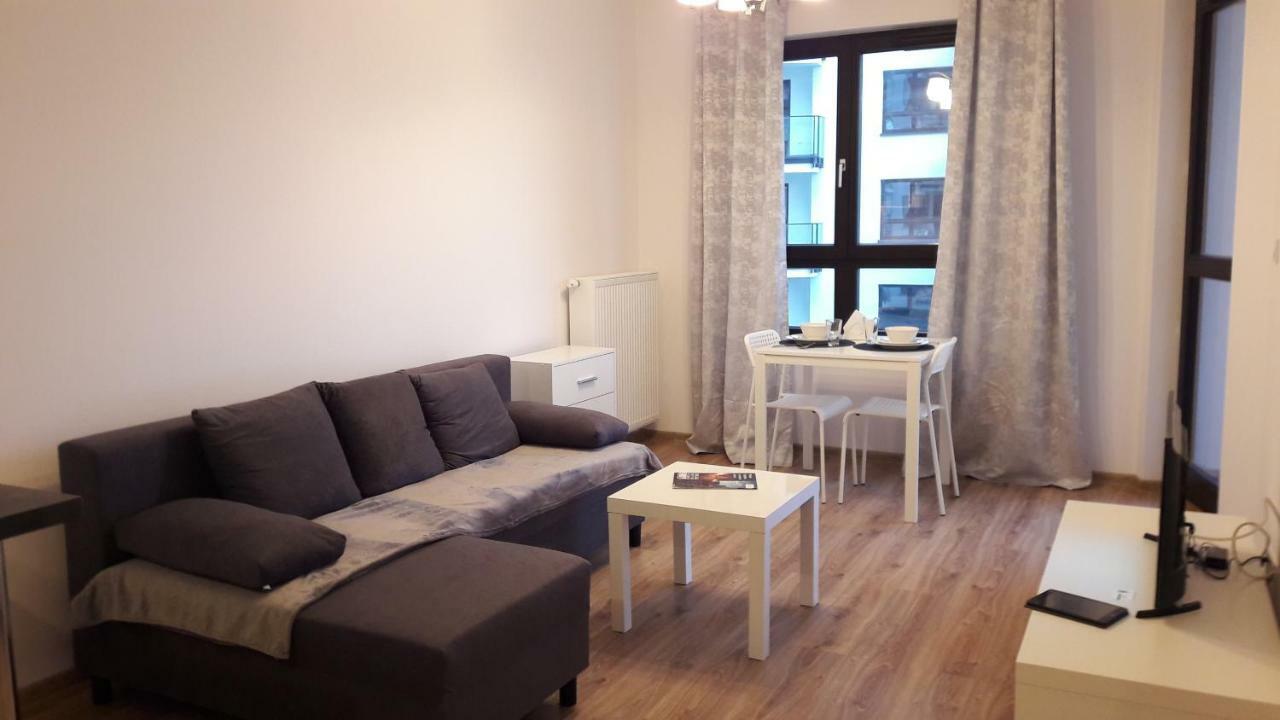 Newburg Apartments Wolska ワルシャワ エクステリア 写真