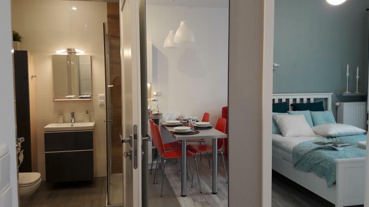 Newburg Apartments Wolska ワルシャワ エクステリア 写真