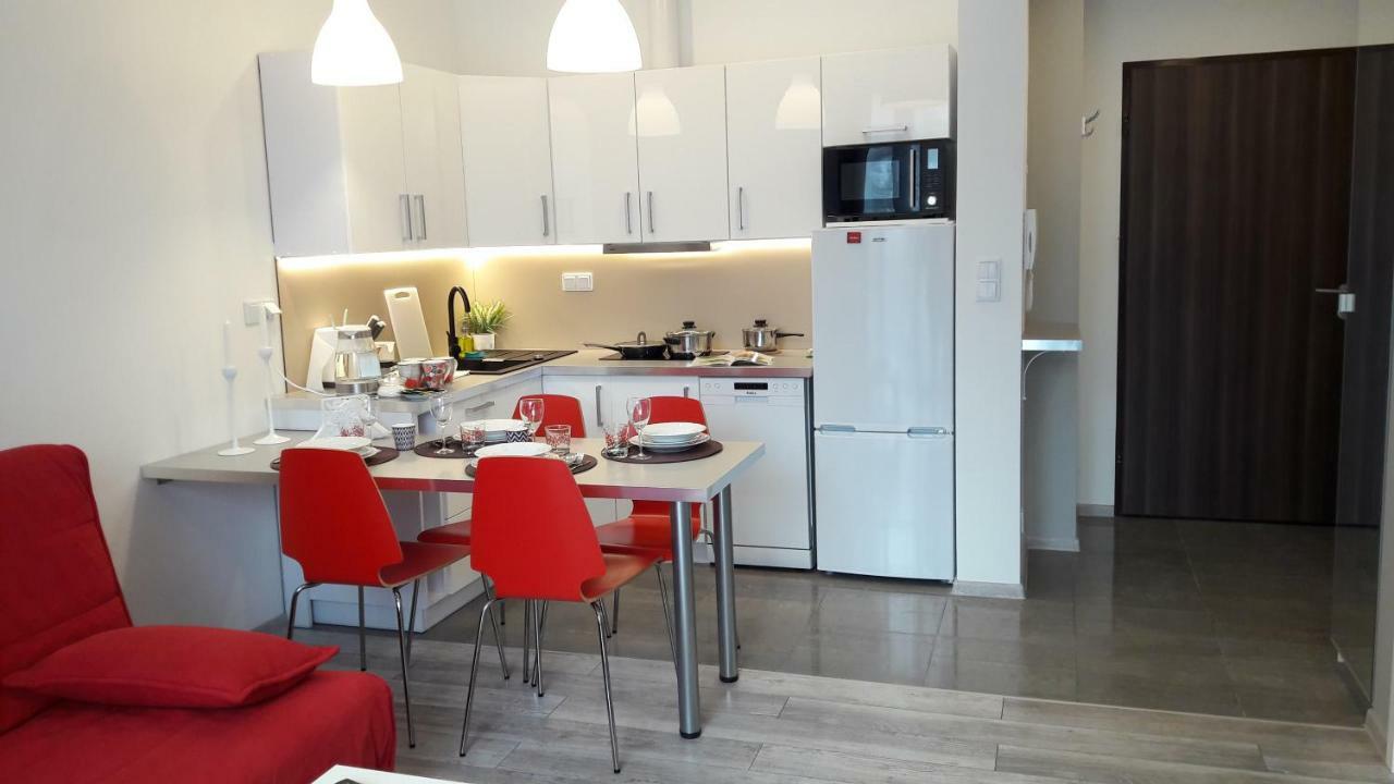 Newburg Apartments Wolska ワルシャワ エクステリア 写真