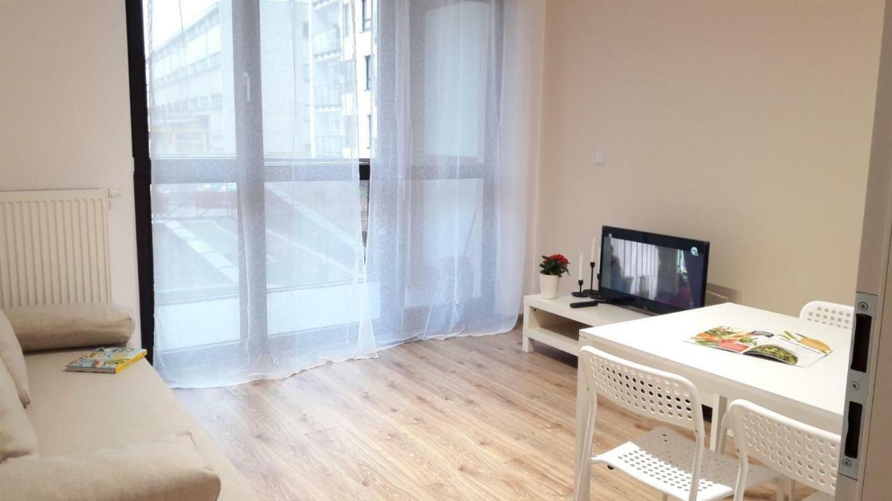 Newburg Apartments Wolska ワルシャワ エクステリア 写真